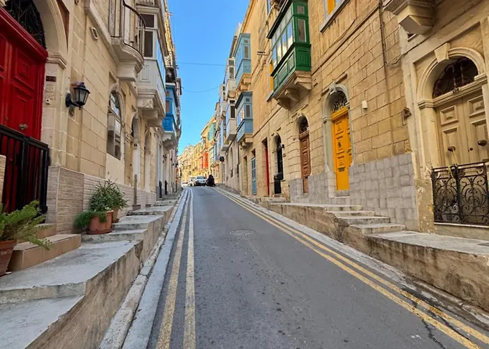 Traditional House In Cospicua - Tal-Kajjik Guesthouse Near Valletta Ferry Service